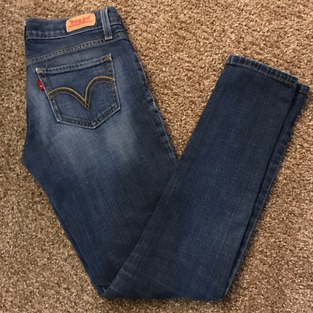 Levi jeans